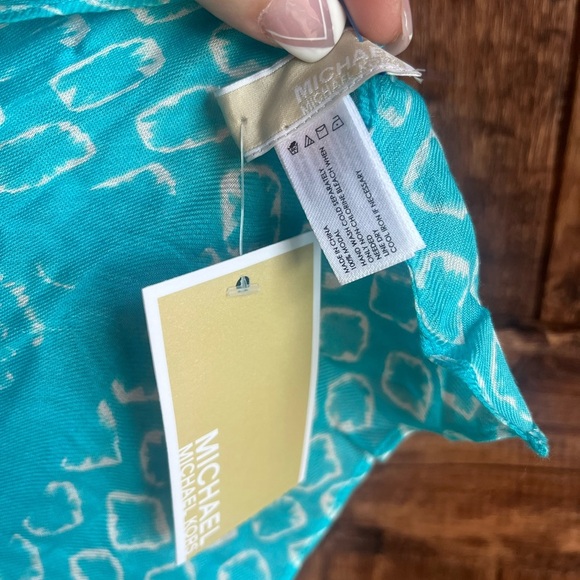 Michael by Michael Kors scarf blue pattern NWT - Picture 2 of 3